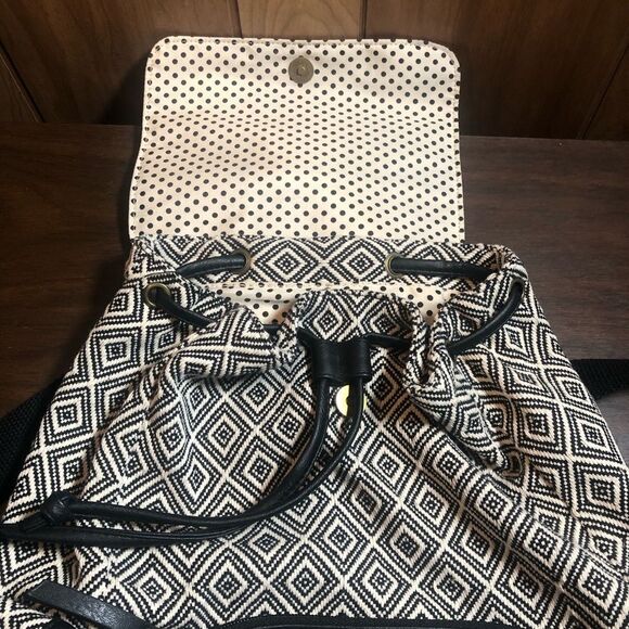 Madden Girl Blue and White Patterned Backpack - Picture 4 of 9